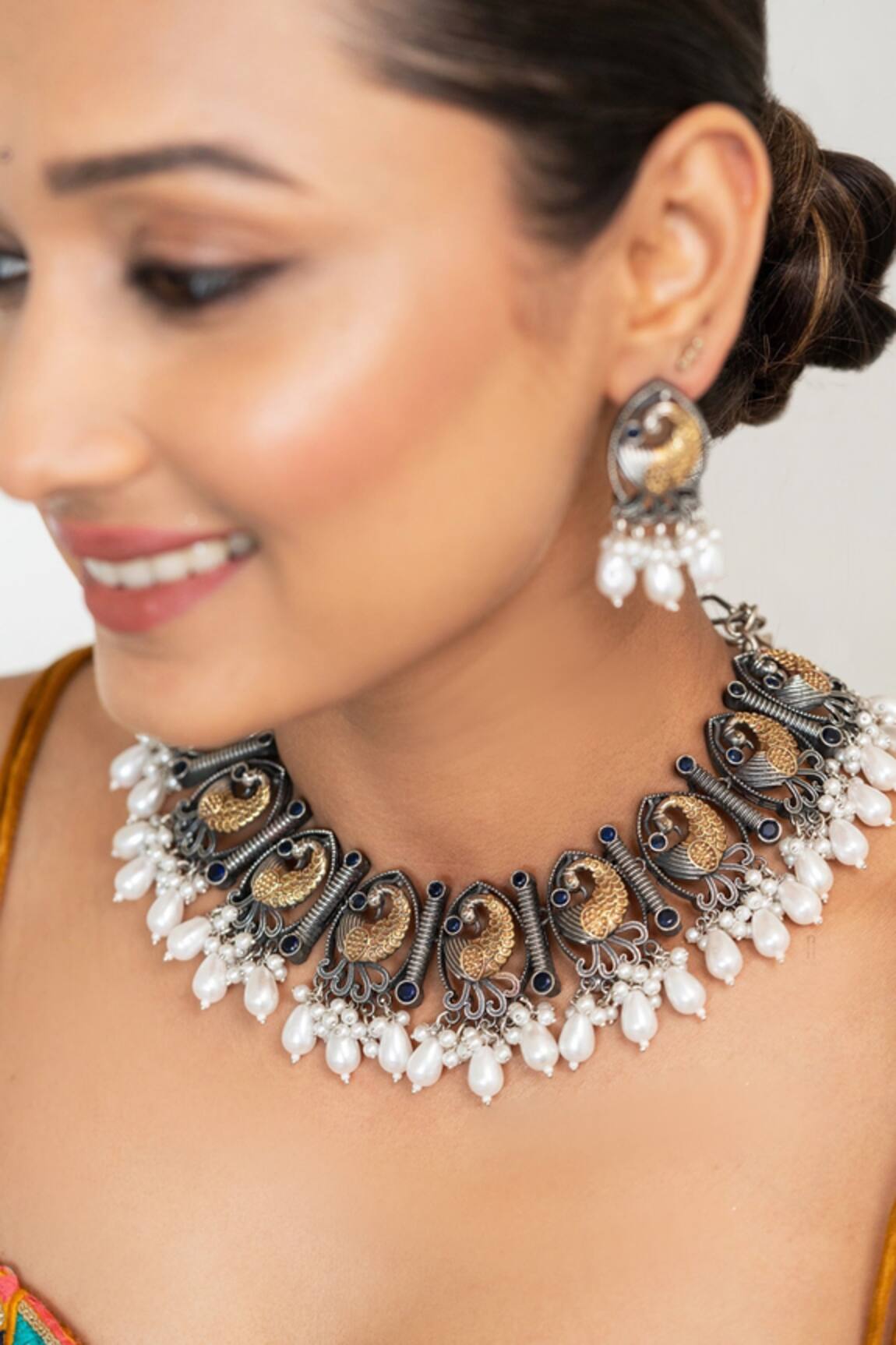 Anana Garima Paisley Carved Choker Set 