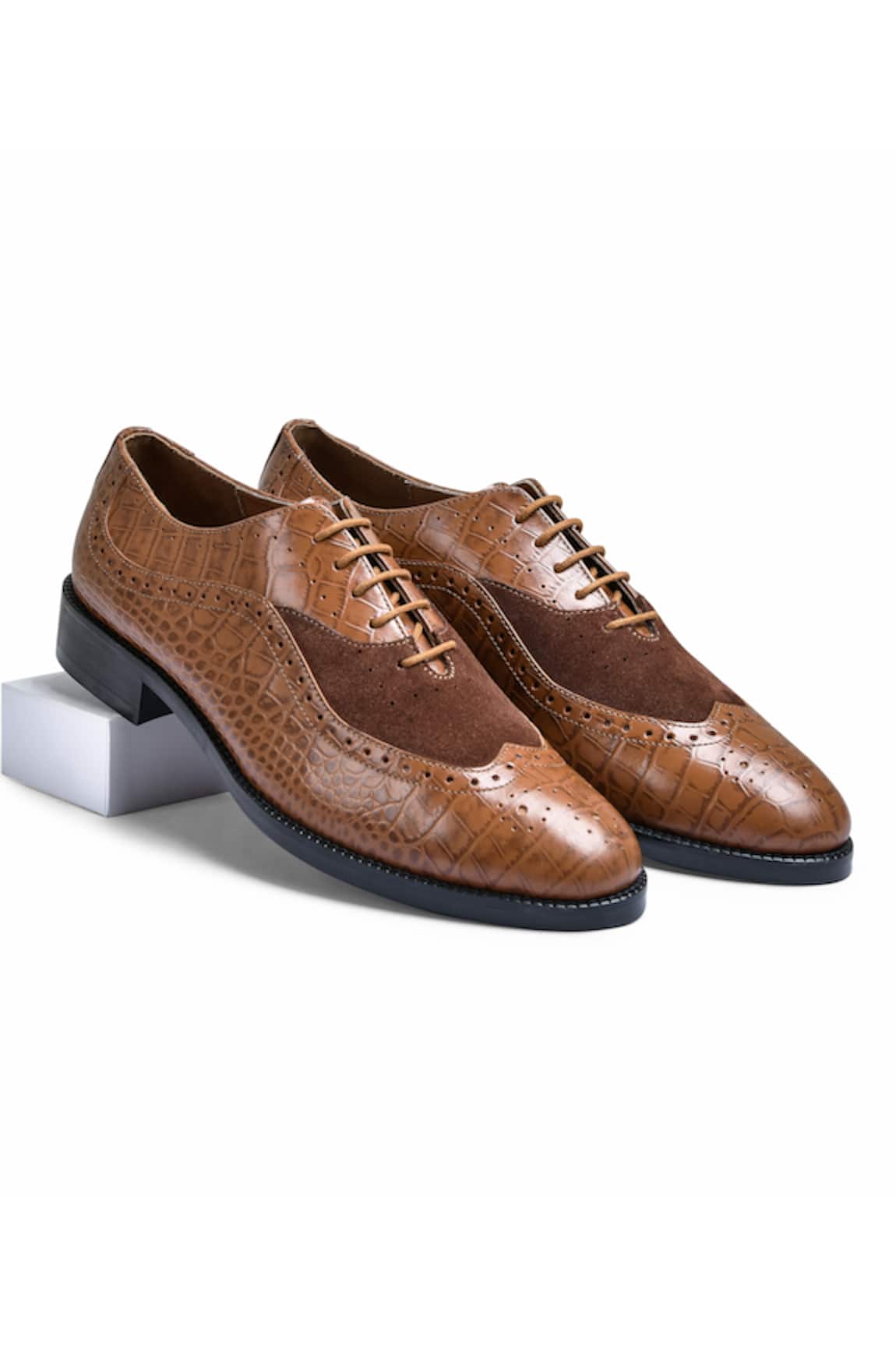 Wednesday Lifestyle Bradley Wholecut Textured Oxfords