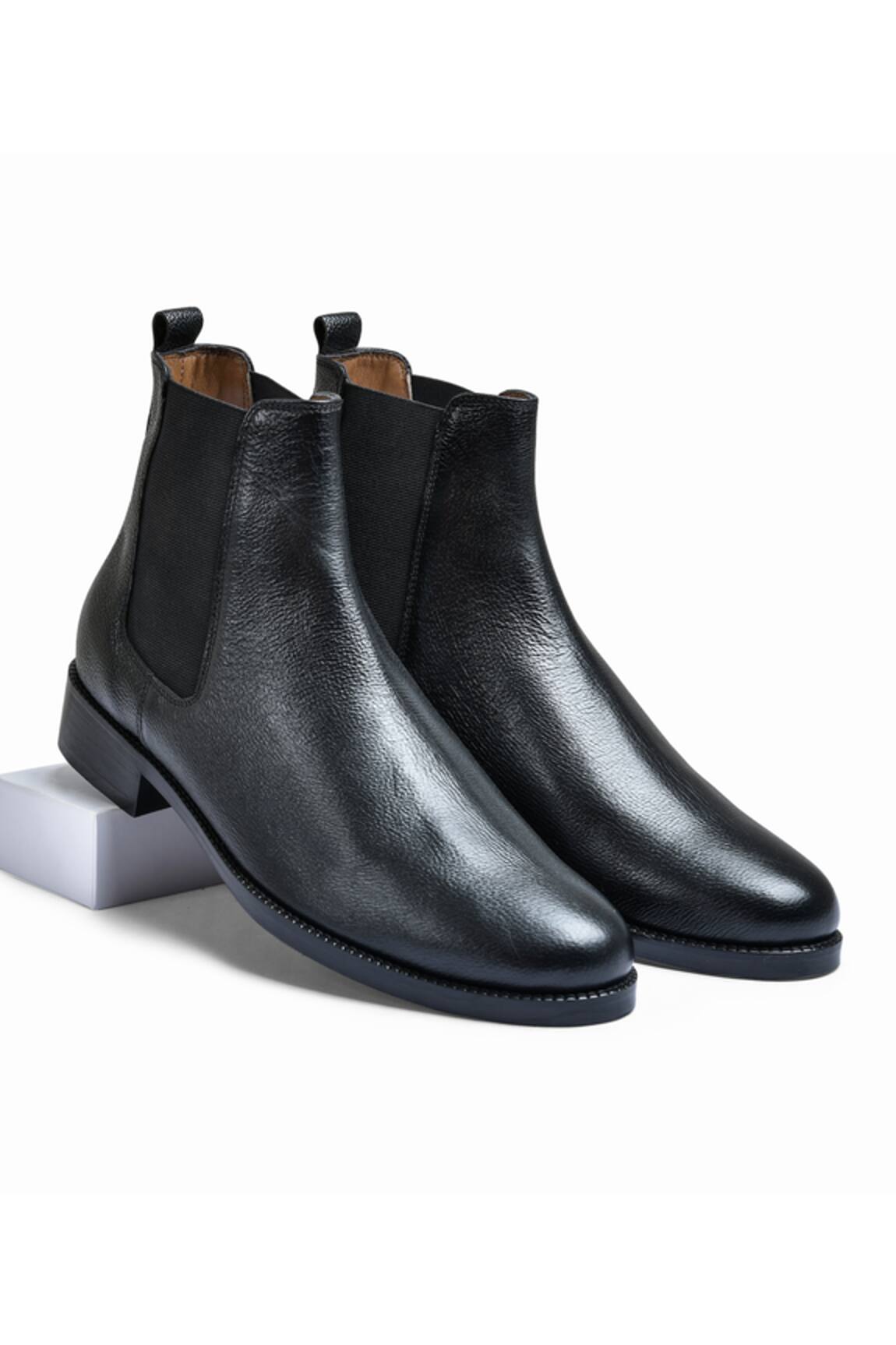 Wednesday Lifestyle Wellington Milled Leather Chelsea Boots 