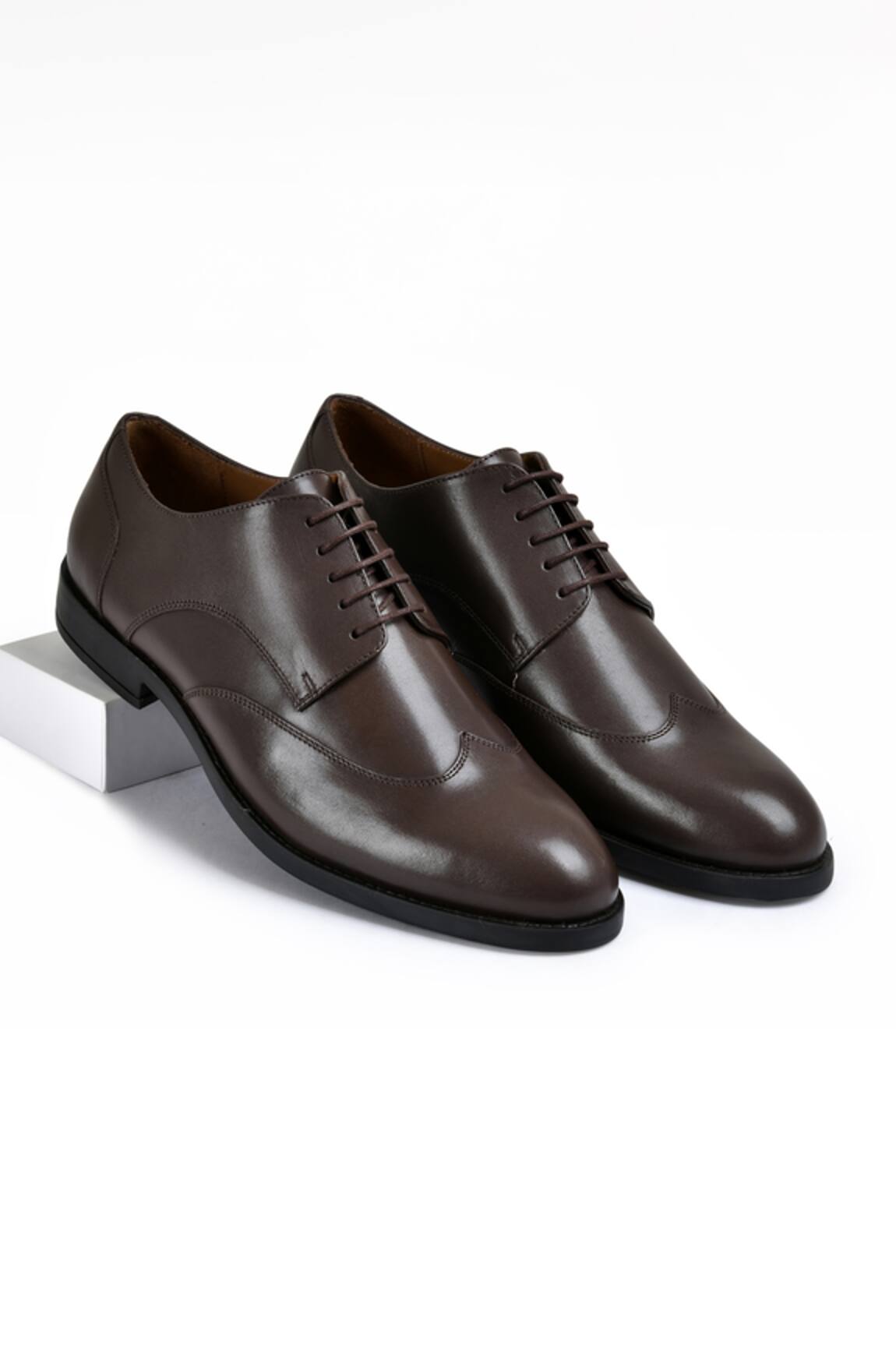 Wednesday Lifestyle Michael Leather Derby Shoes 