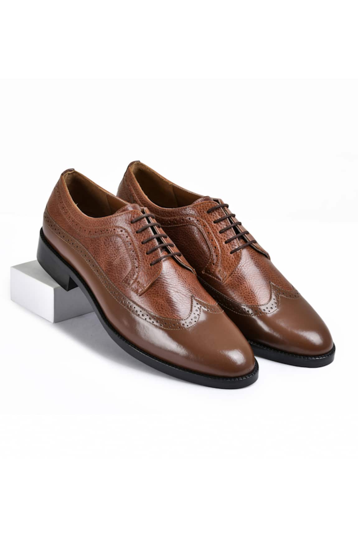 Wednesday Lifestyle Dominic Brogue Patten Textured Derby Shoes 