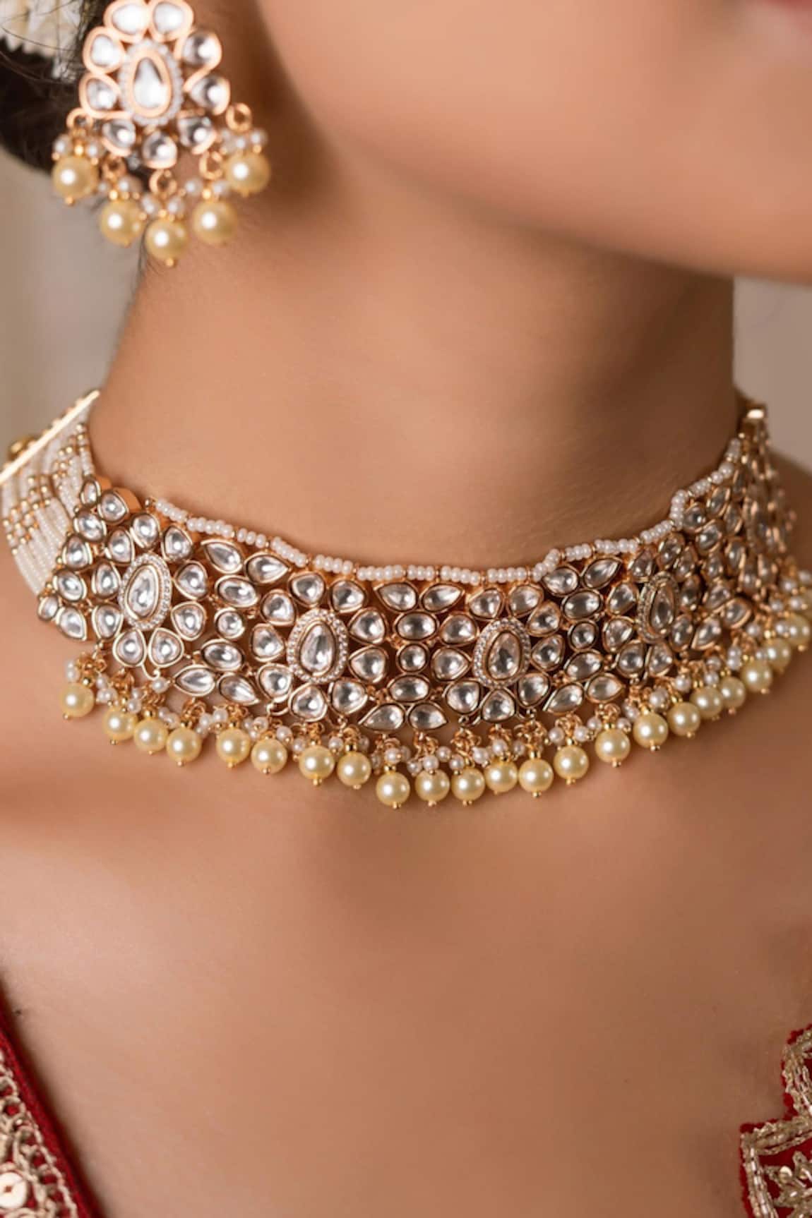 Anana Usha Kundan Embellished Choker Set 