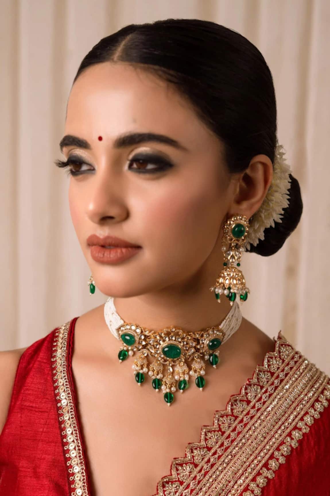 Anana Indira Kundan Embellished Choker Set 