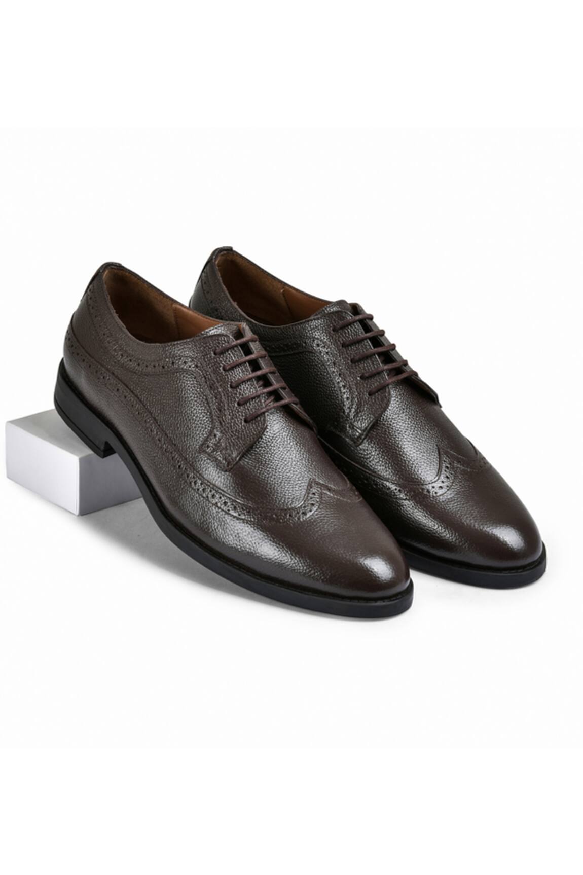 Wednesday Lifestyle Dominic Brogue Pattern Derby Shoes