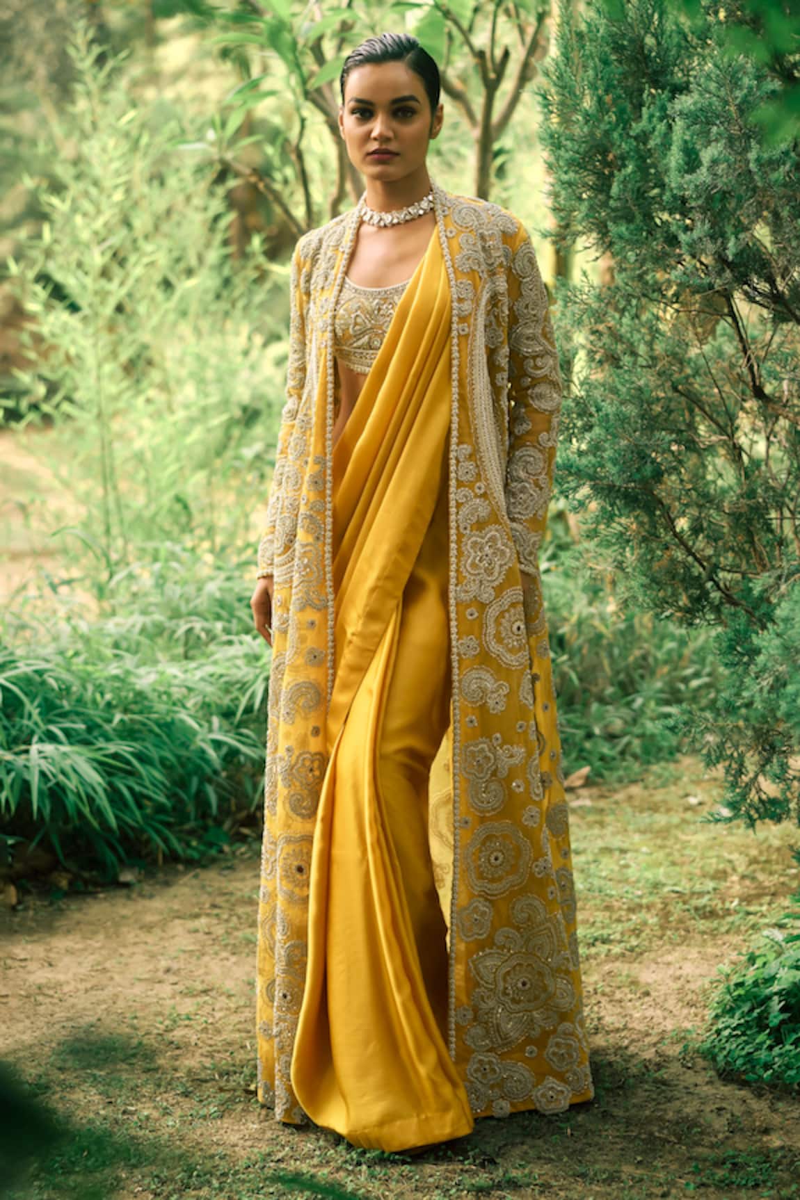 Bhumika Sharma Saree Set With Floral Embroidered Jacket