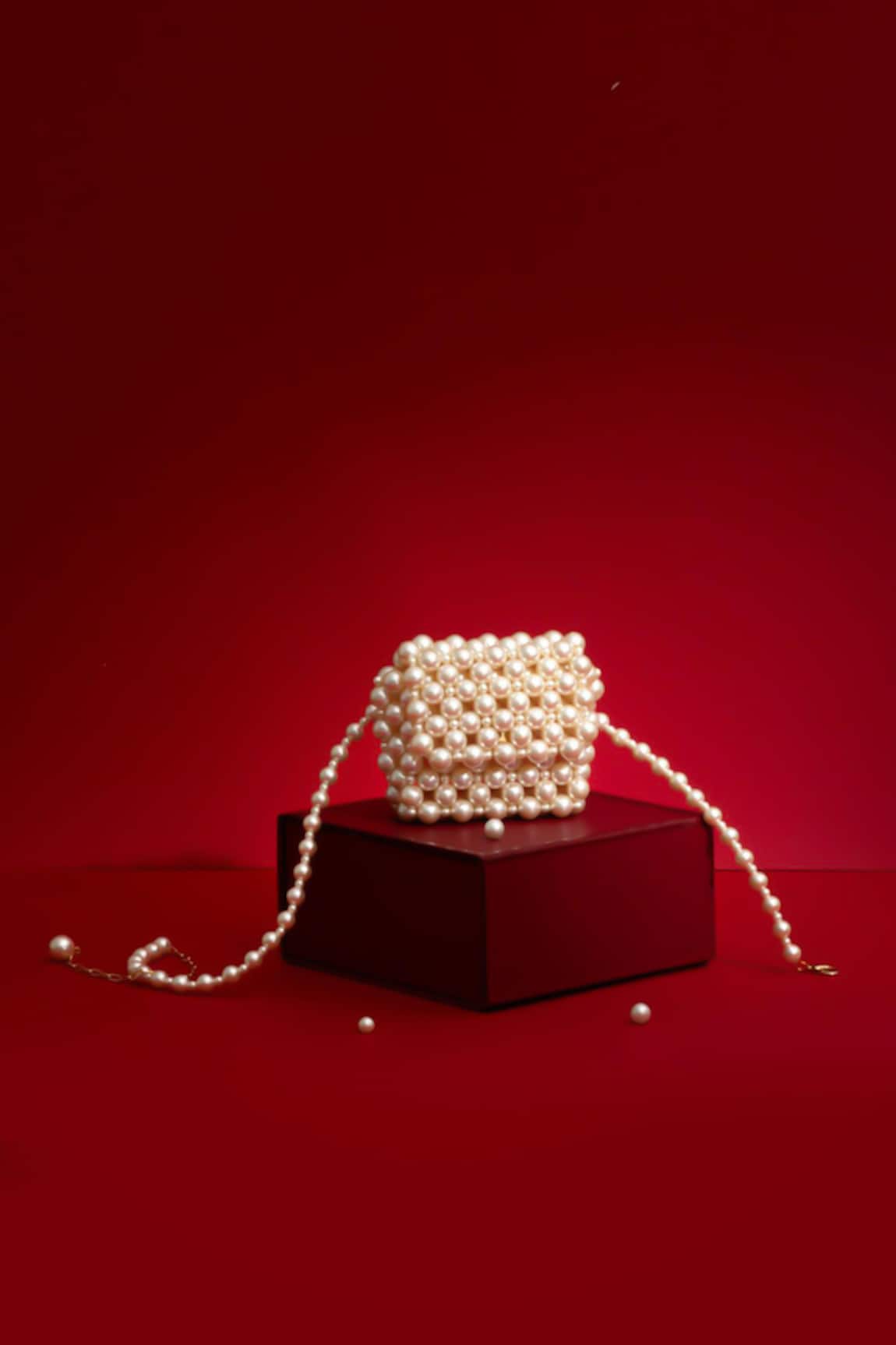 Amyra Alba Pearl Belt Bag 
