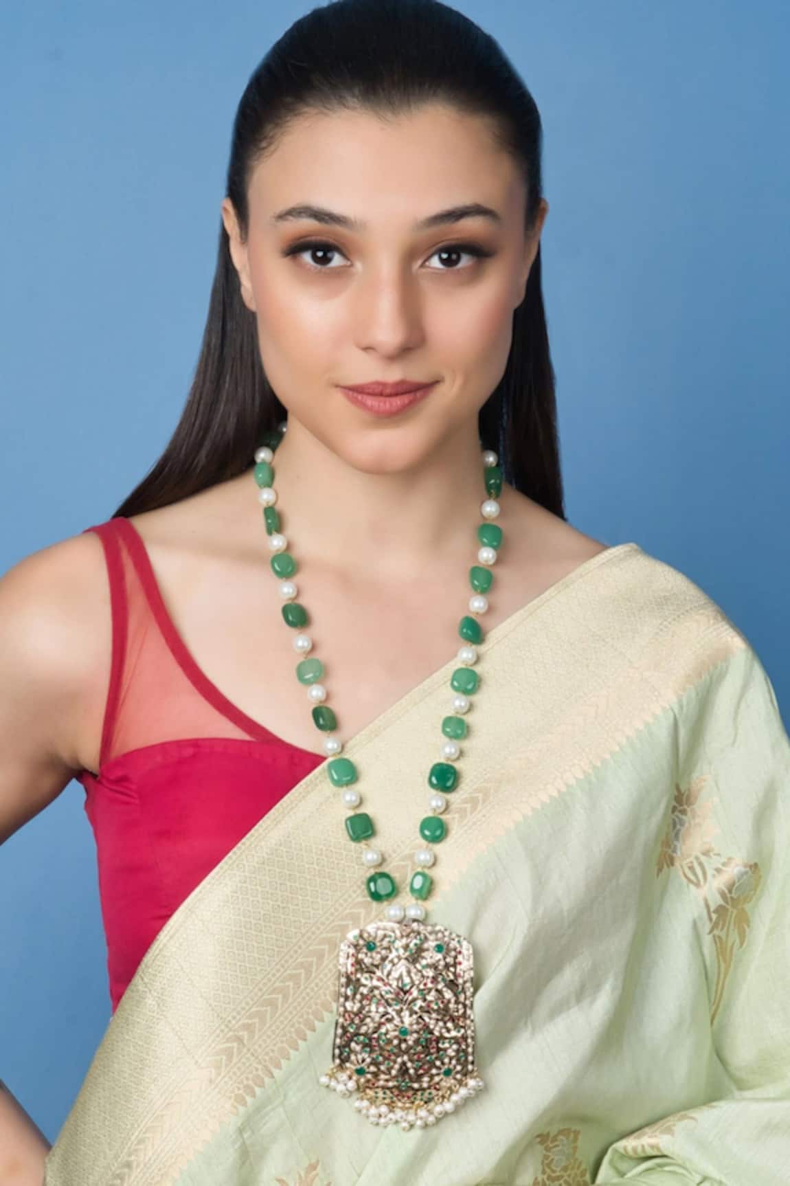 Queens Jewels Pearl Embellished Pendant Necklace 