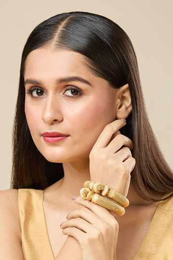 Nazaakat By Samara Singh Floral Carved 2 Pcs Bangles 