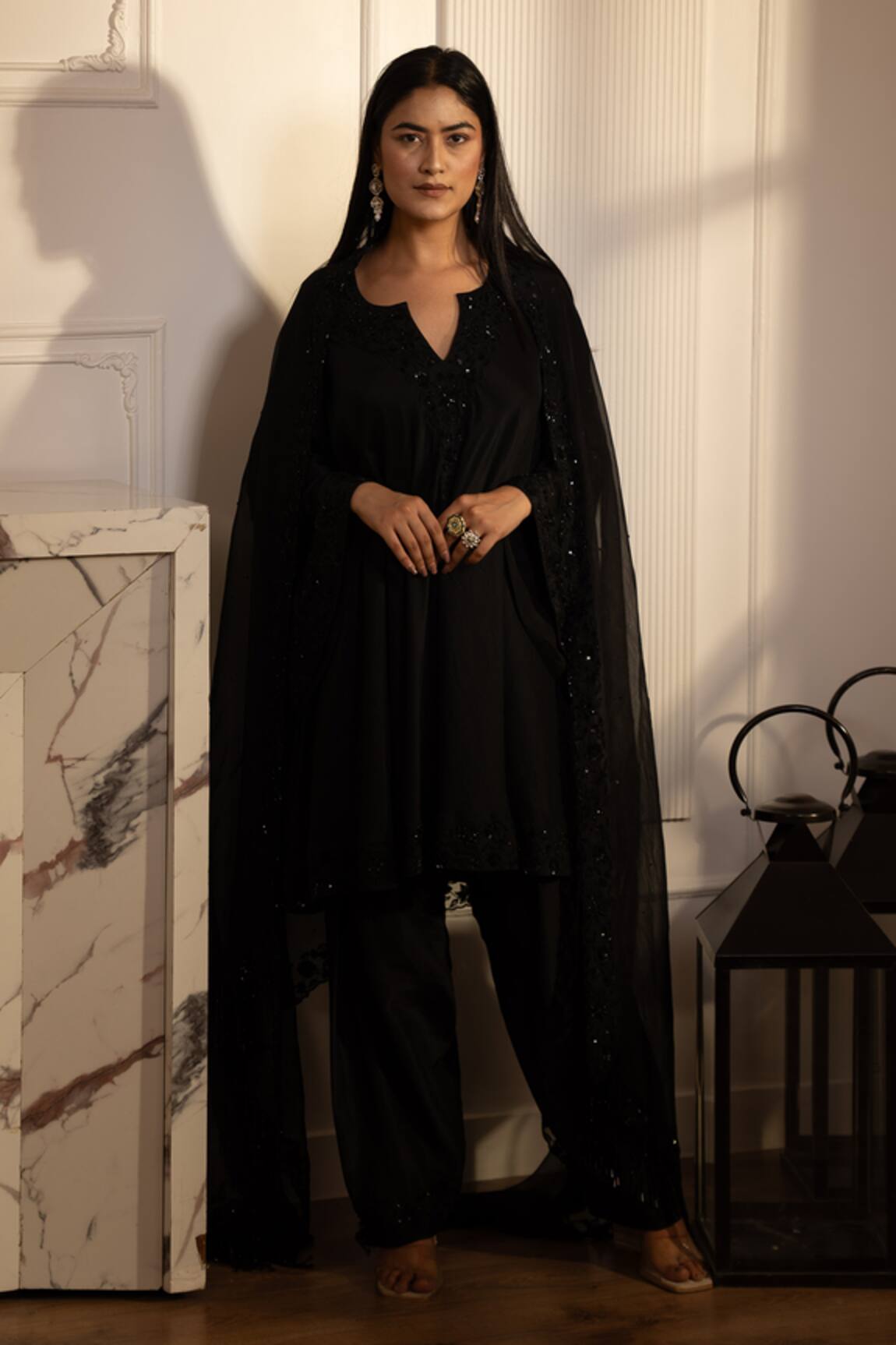 House Of KàRMàH Shadow Floral Embroidered Kurta & Salwar Set 