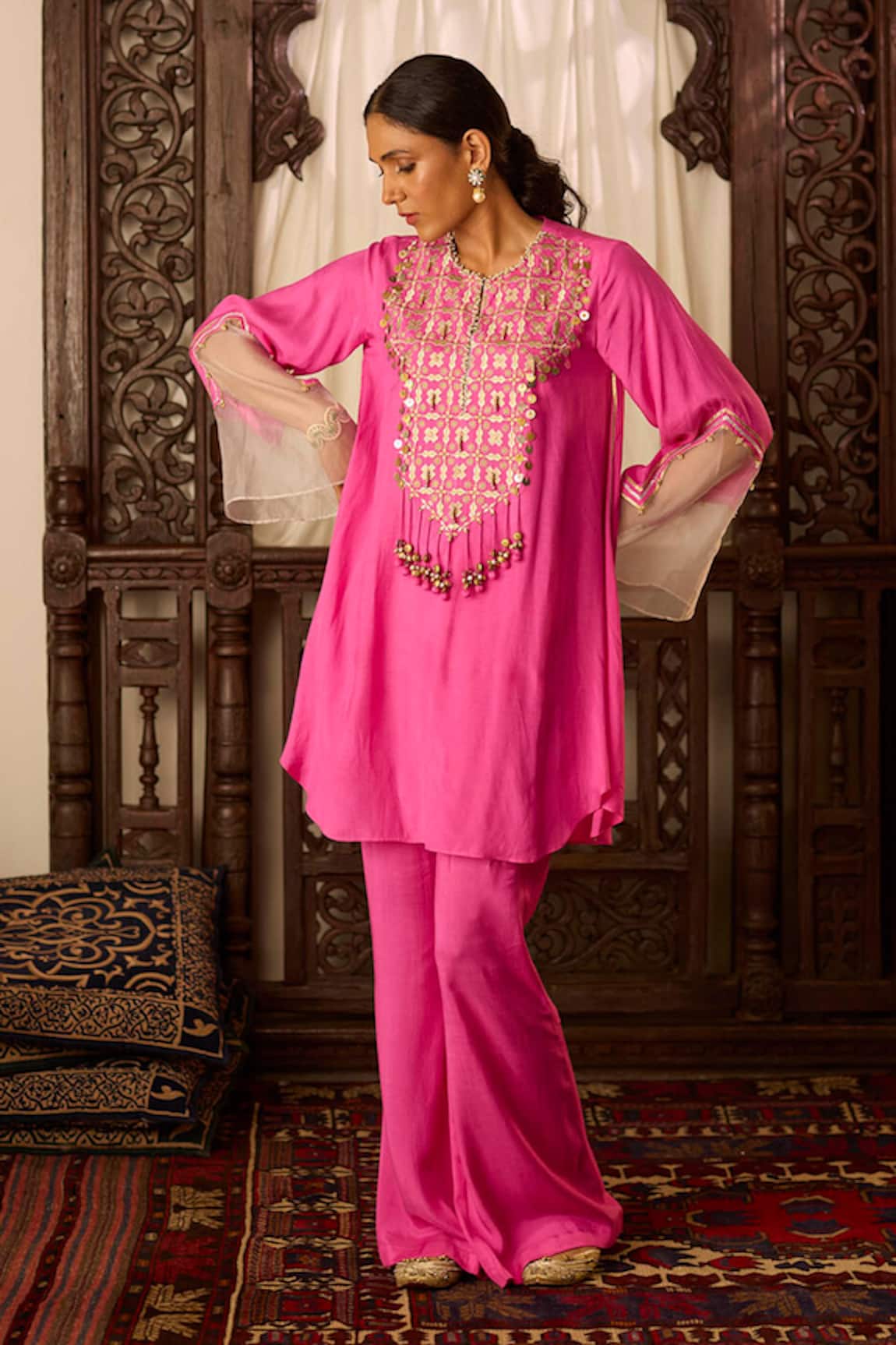 Inej Embroidered Neck Asymmetric Kurta & Pant Set