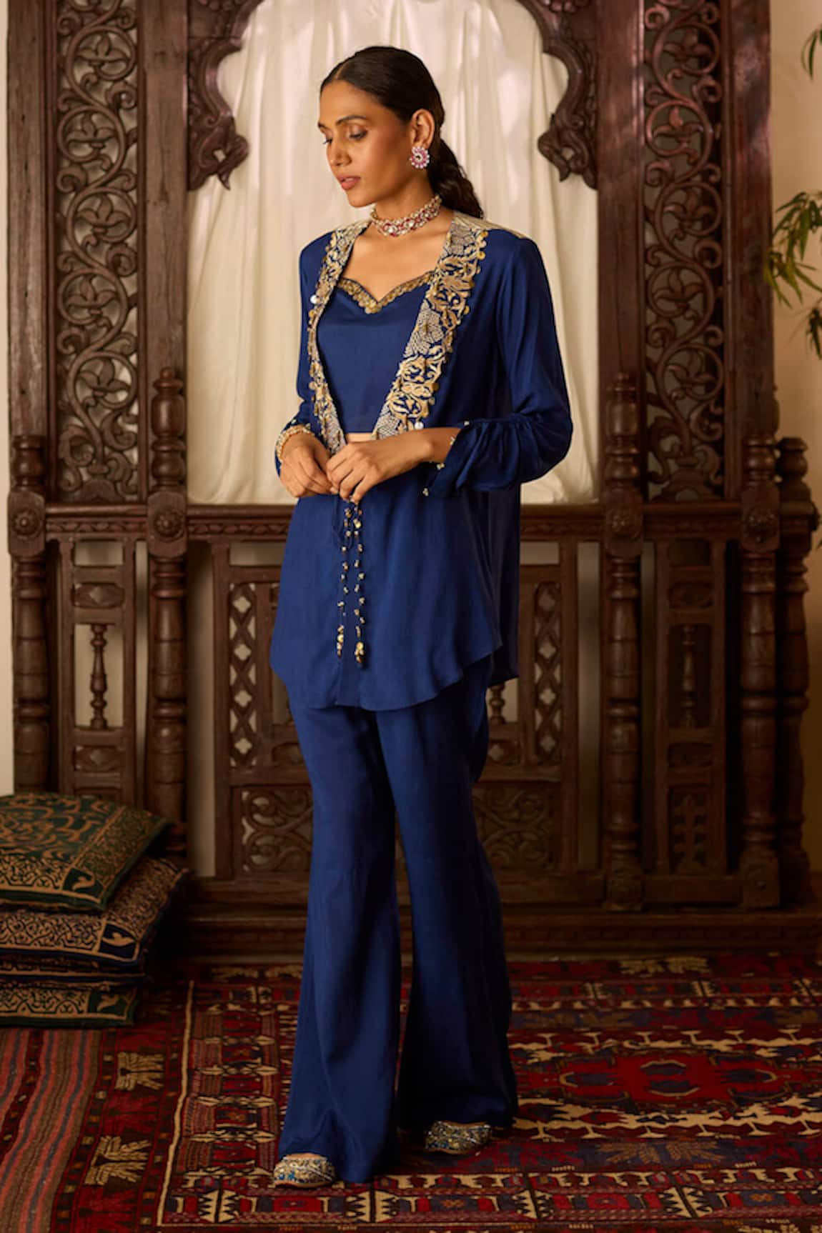 Inej Embroidered Neck Jacket With Pant Set