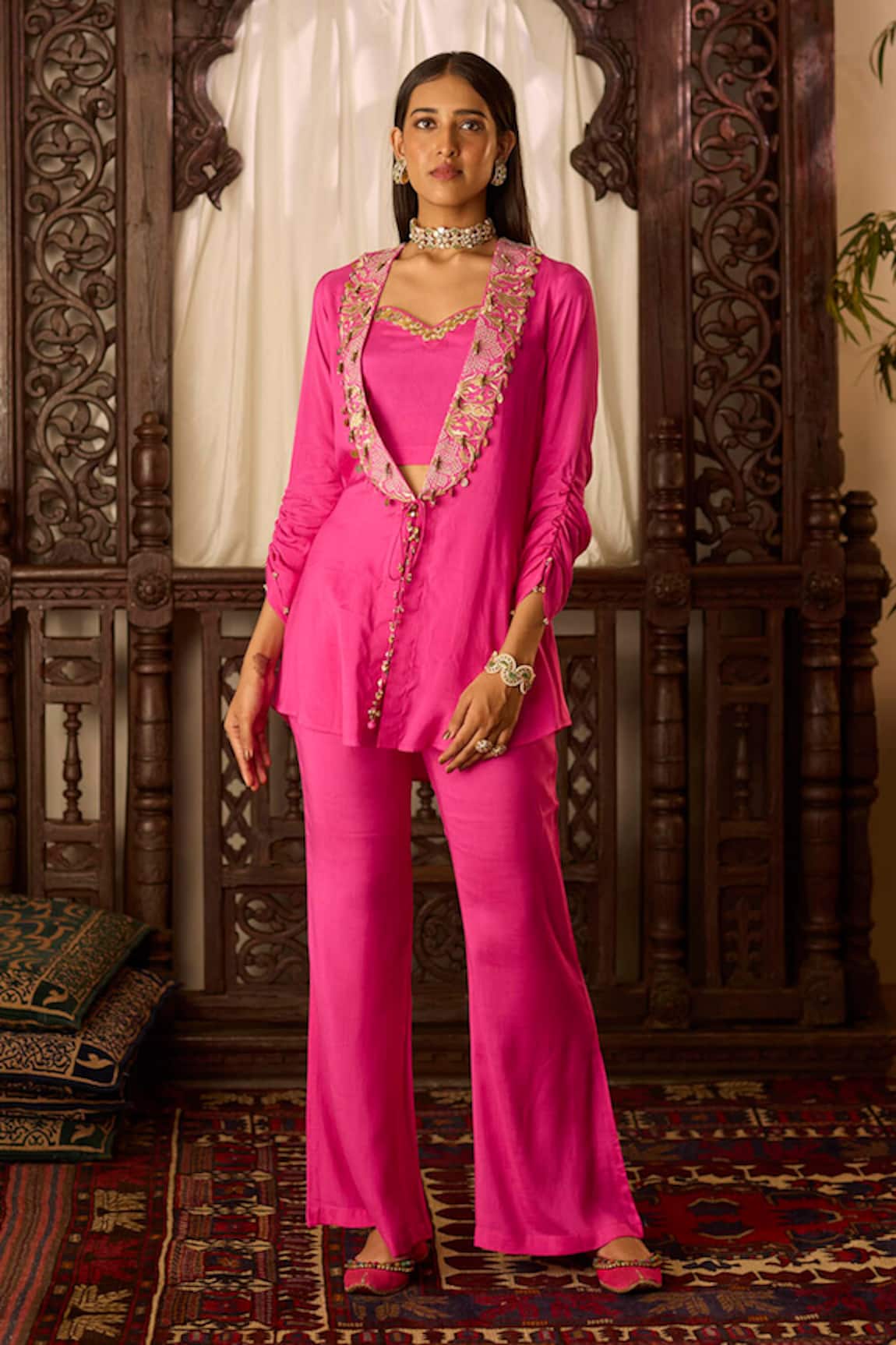 Inej Embroidered Neck Jacket & Pant Set