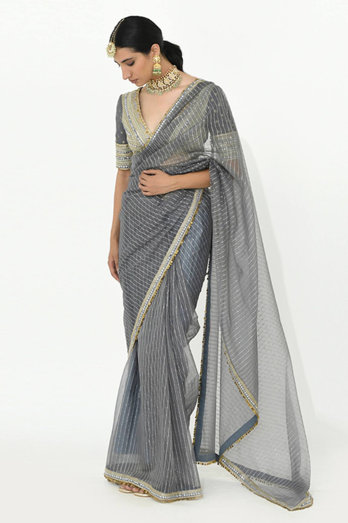 Rishi and Vibhuti Sanjh Trellis Pattern Saree With Blouse 