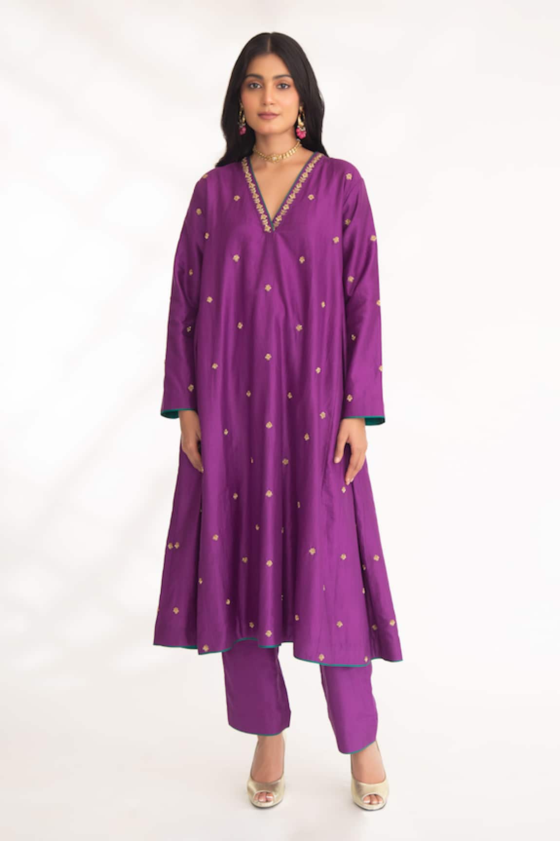 Chhaya Mehrotra Iya Geometric Embroidered Kurta & Pant Set