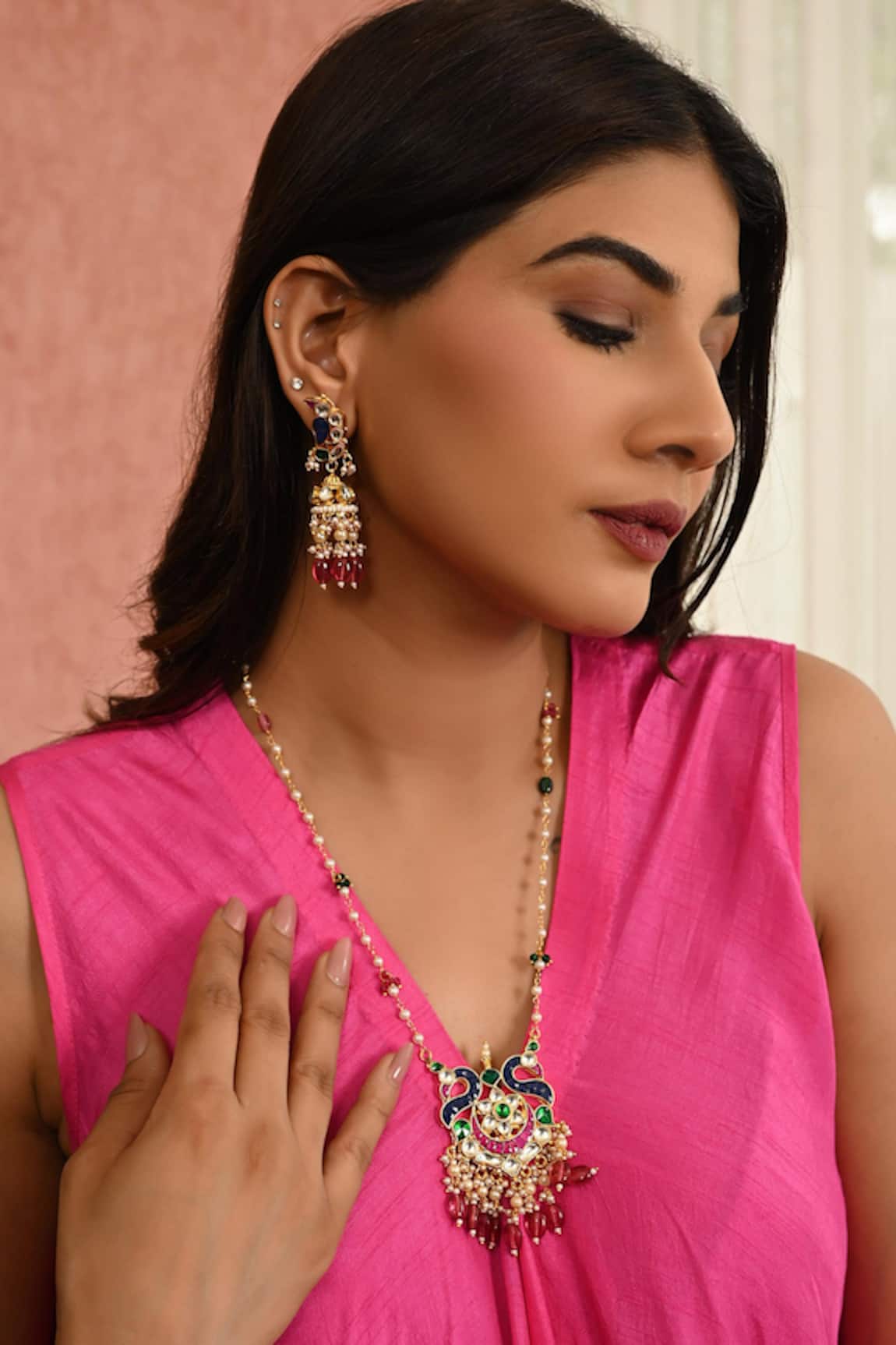 Namasya Half Crescent Carved Pendant Necklace Set 