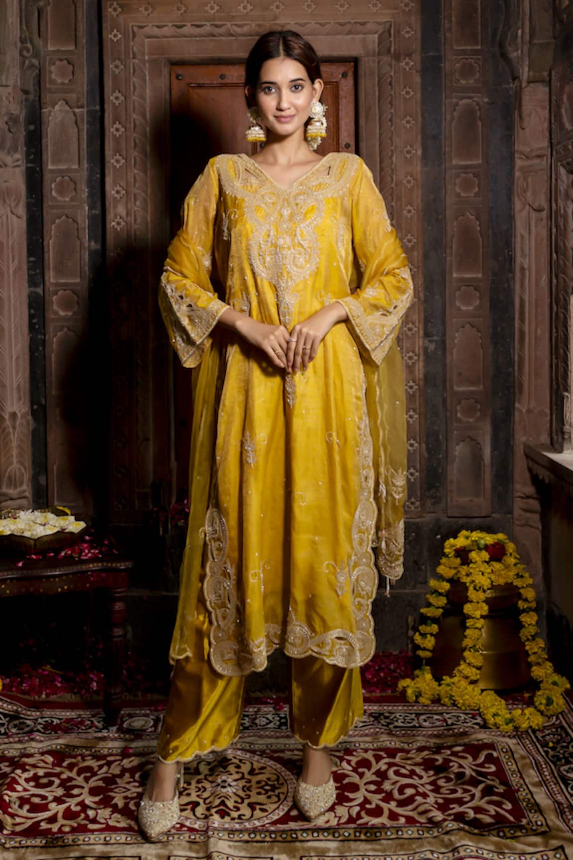 Farha Syed Dori Embroidered Floral Swirl Kurta Pant Set 