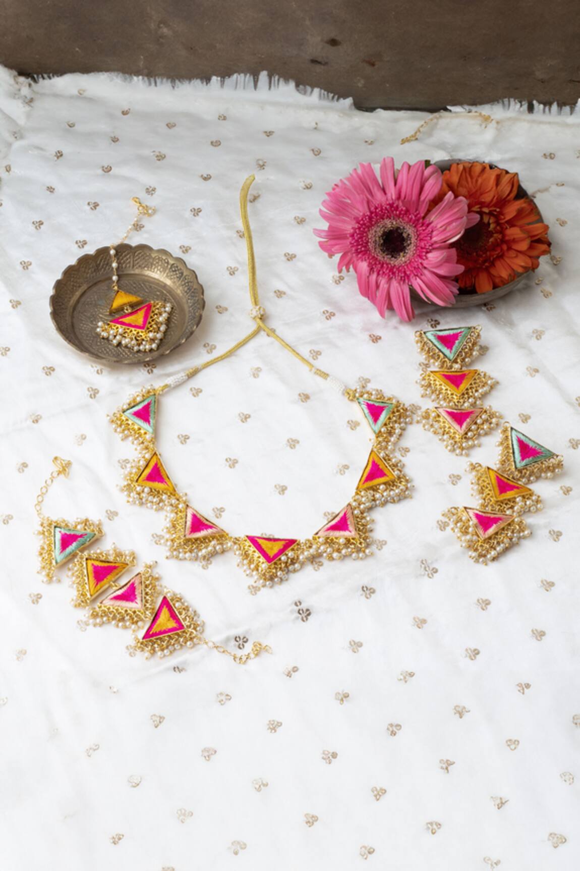 Bauble Bazaar Vivid Bougainvillea Necklace Set 