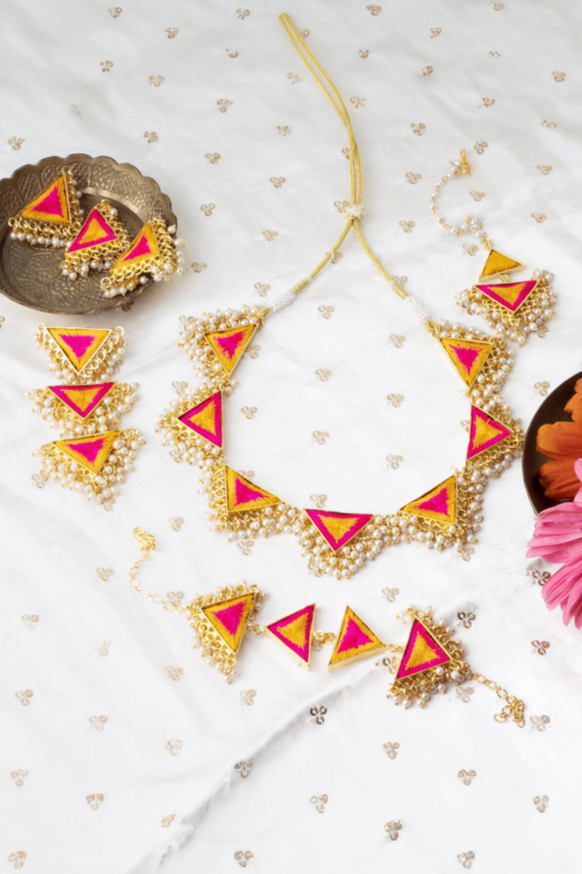 Bauble Bazaar Mellow Bougainvillea Necklace Set 