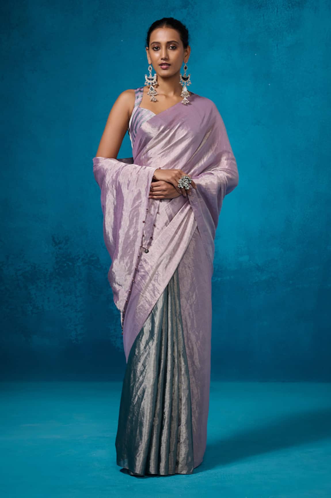 Dressfolk Handwoven Saree with Running Blouse 