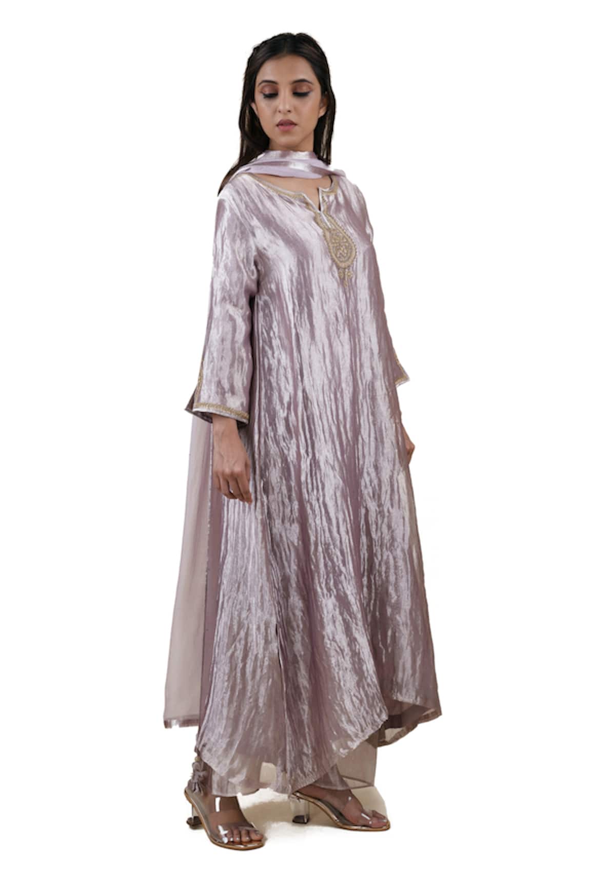 Bhavik Shah Aari Embroidered Kurta Set 