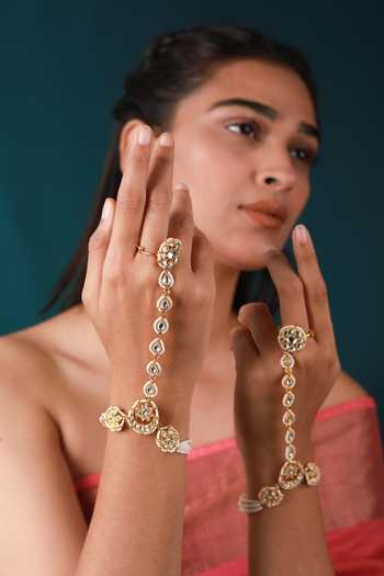 Riana Jewellery Kundan & Pearl Embellished Haathphool - Set of 2 