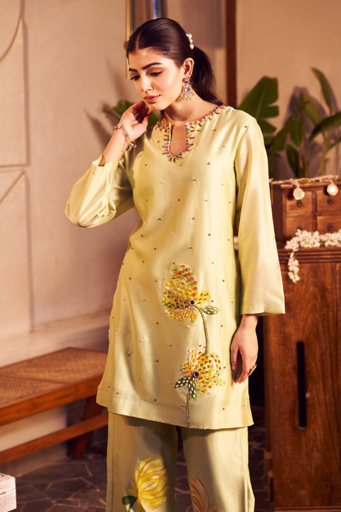 Swish By Dolcy And Simran Lali Floral Handpainted Kurta With Pant
