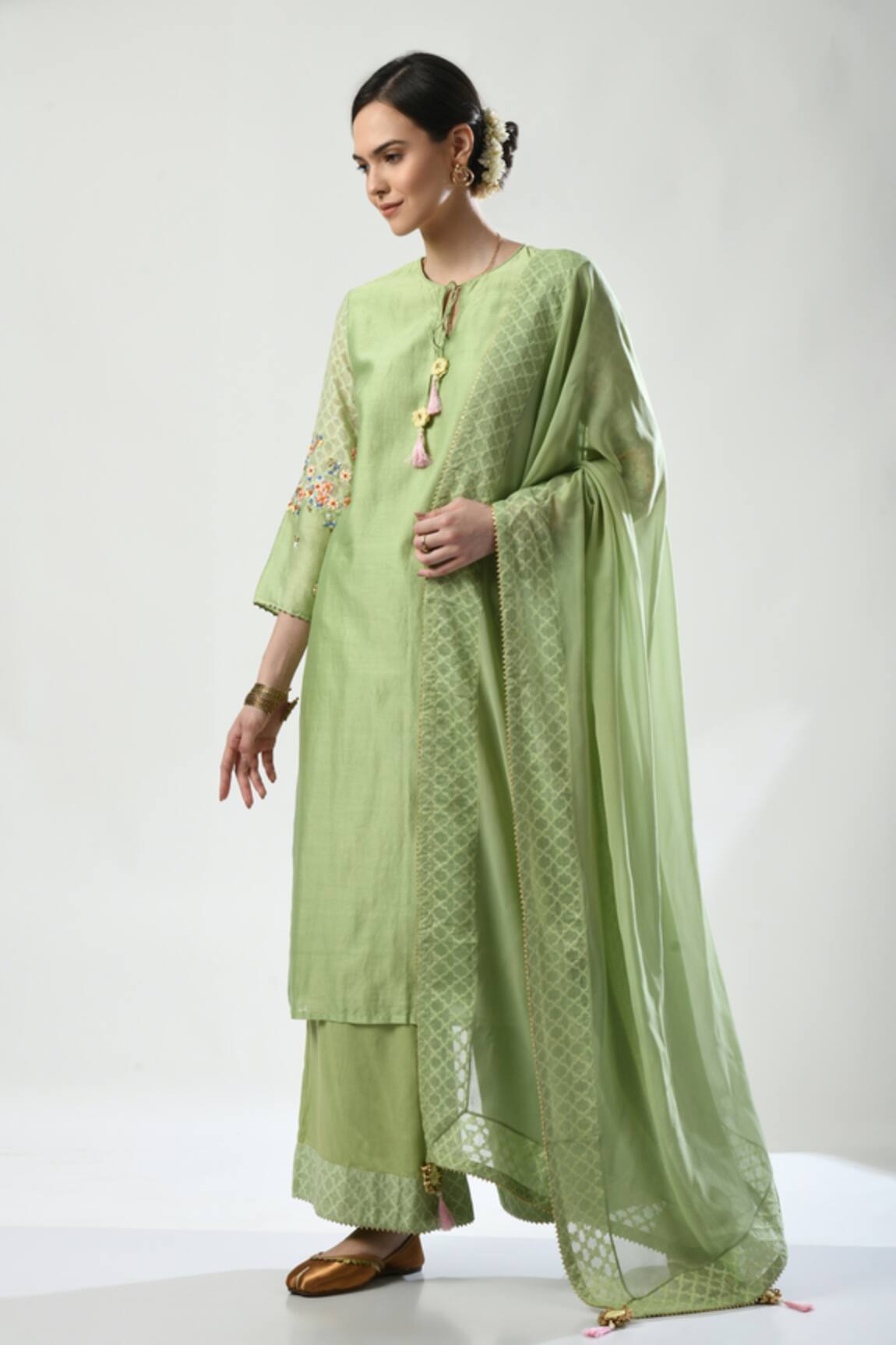 5cross Ajit Kumar Floral Dori Embroidered Kurta Palazzo Set