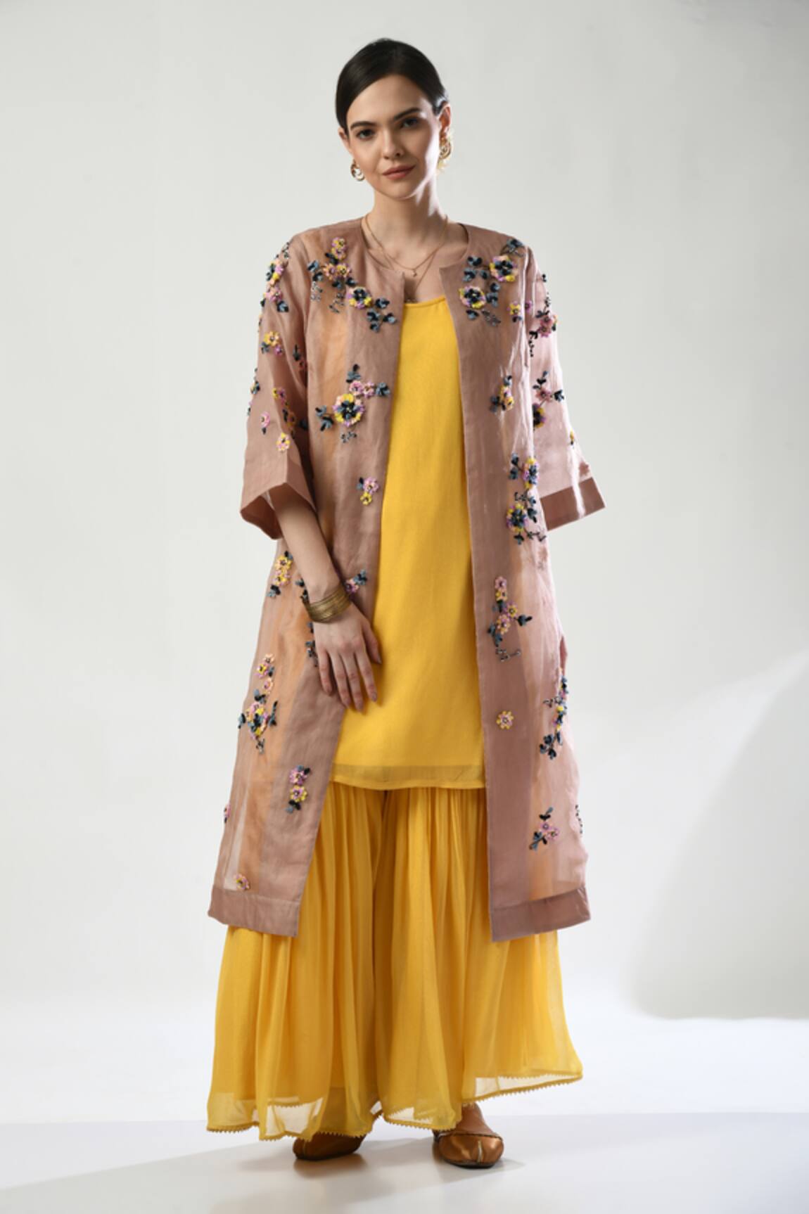 5cross Ajit Kumar Shimmer Kurta Set With Dori Em broidered Jacket