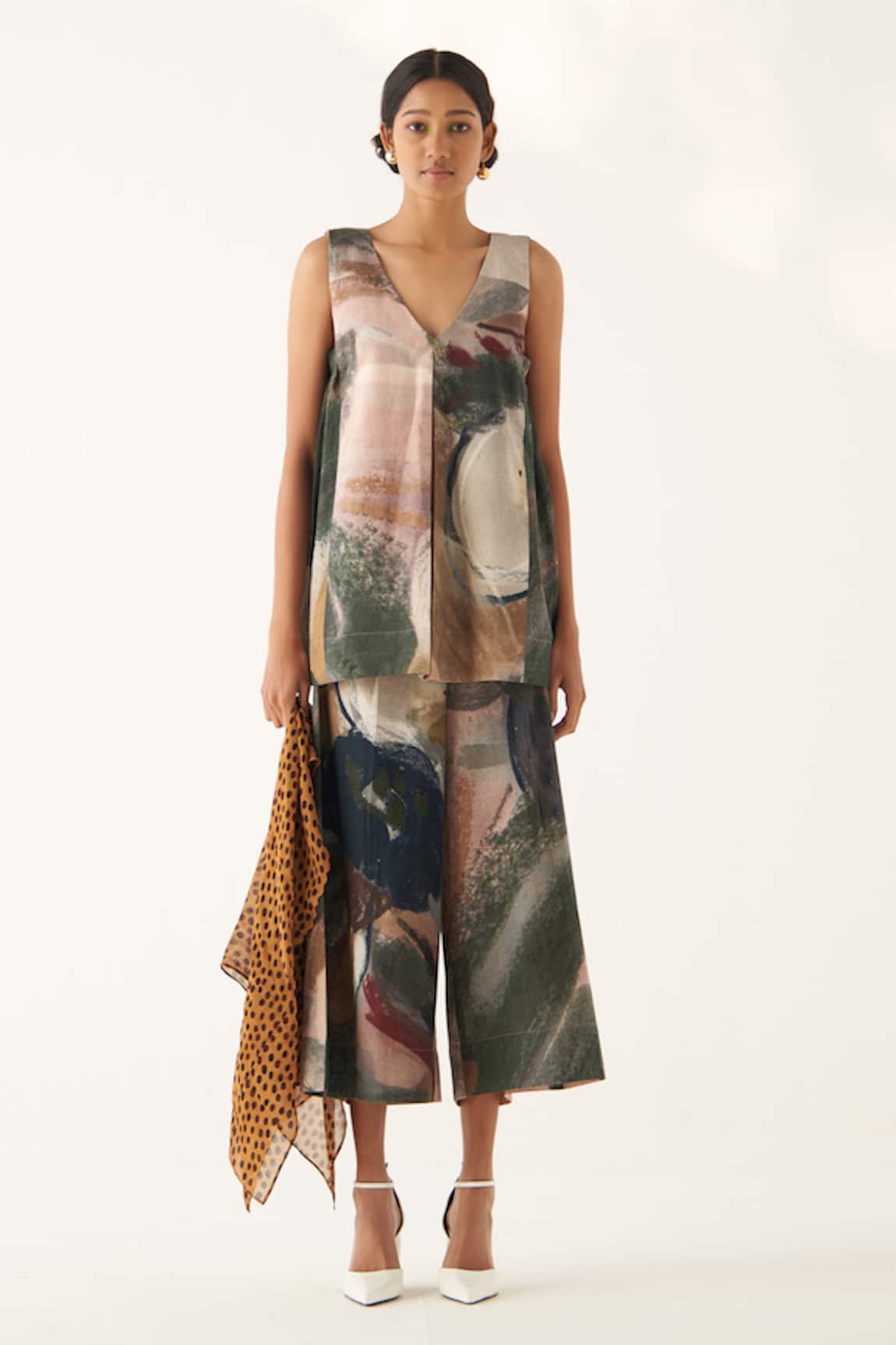 Ofrida Hand Painted Top With Pant 