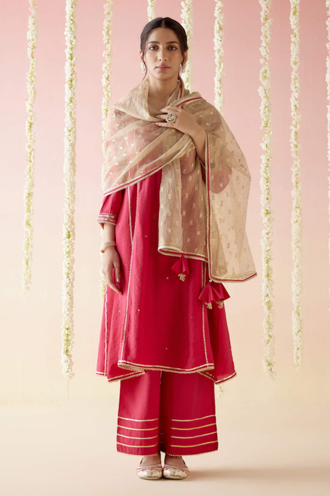 Nero India Cheeta Embroidered Straight Kurta Pant Set 