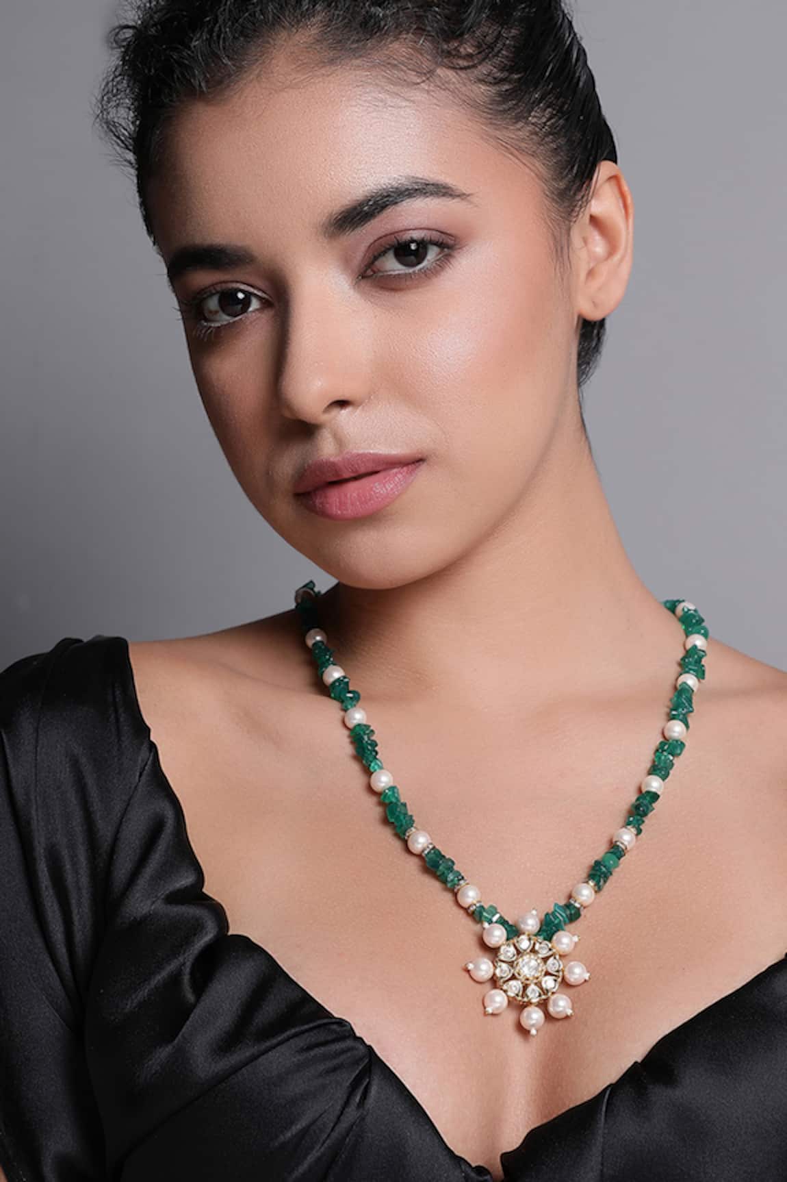 Xago Le Damaris Onyx Kundan Embellished Necklace