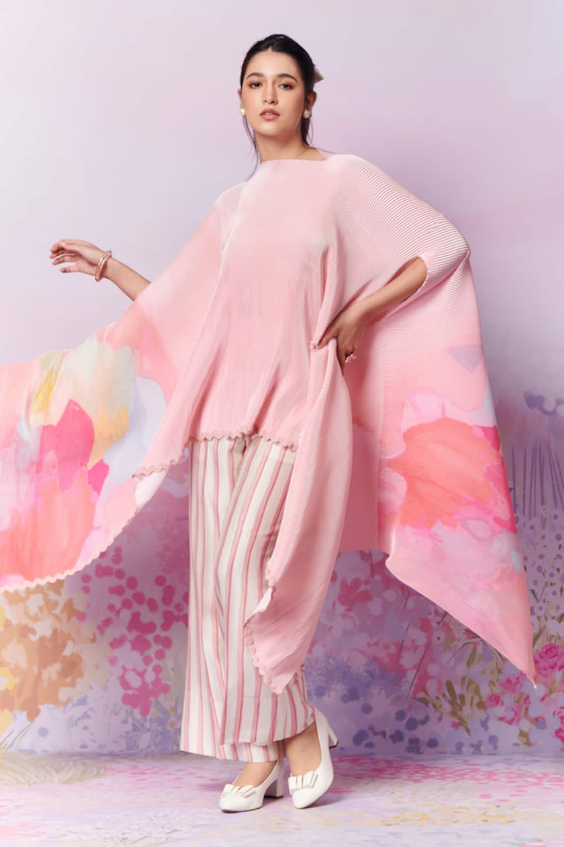 Moh India Meadow Strawberry Field Print Asymmetric Cape