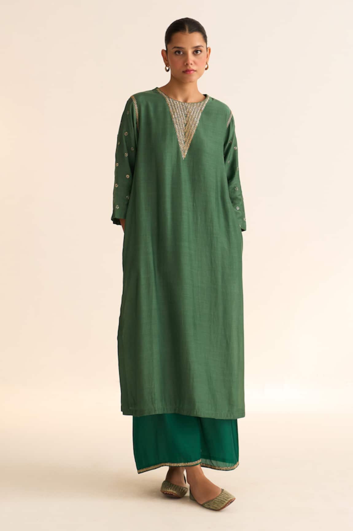 Dot Kavish Embroidered Neck Kurta With Pant 