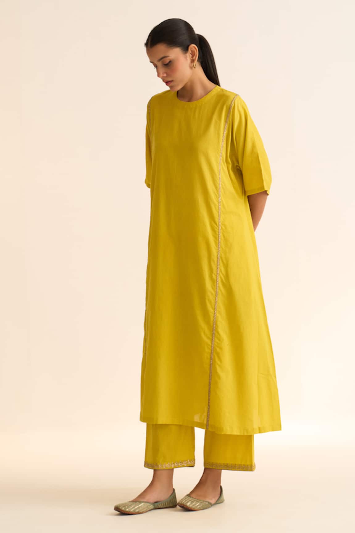 Dot Albela Placement Embroidered Kurta & Pant Set 