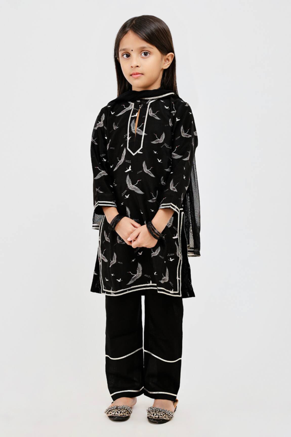 Mamma Plz Fauna Print Kurta Pyjama Set 