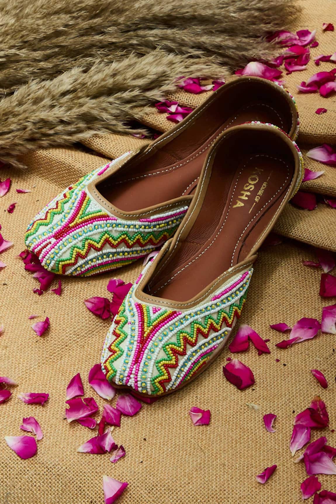 House Of Kosha Eva Garden Hand-Embroidered Leather Juttis