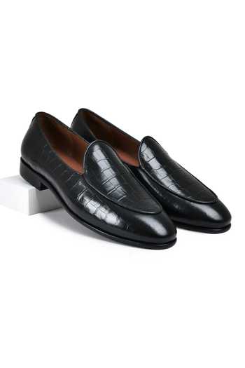 Wednesday Lifestyle New York Belgian Textured Loafers 