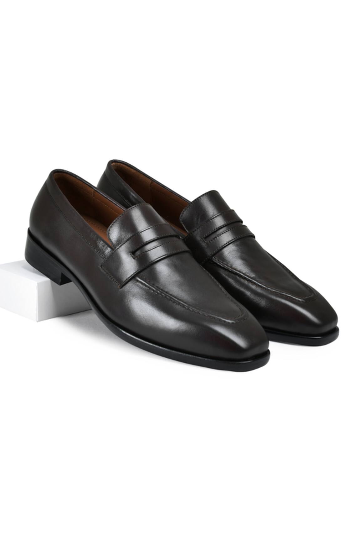 Wednesday Lifestyle Arnold Leather Penny Loafers 