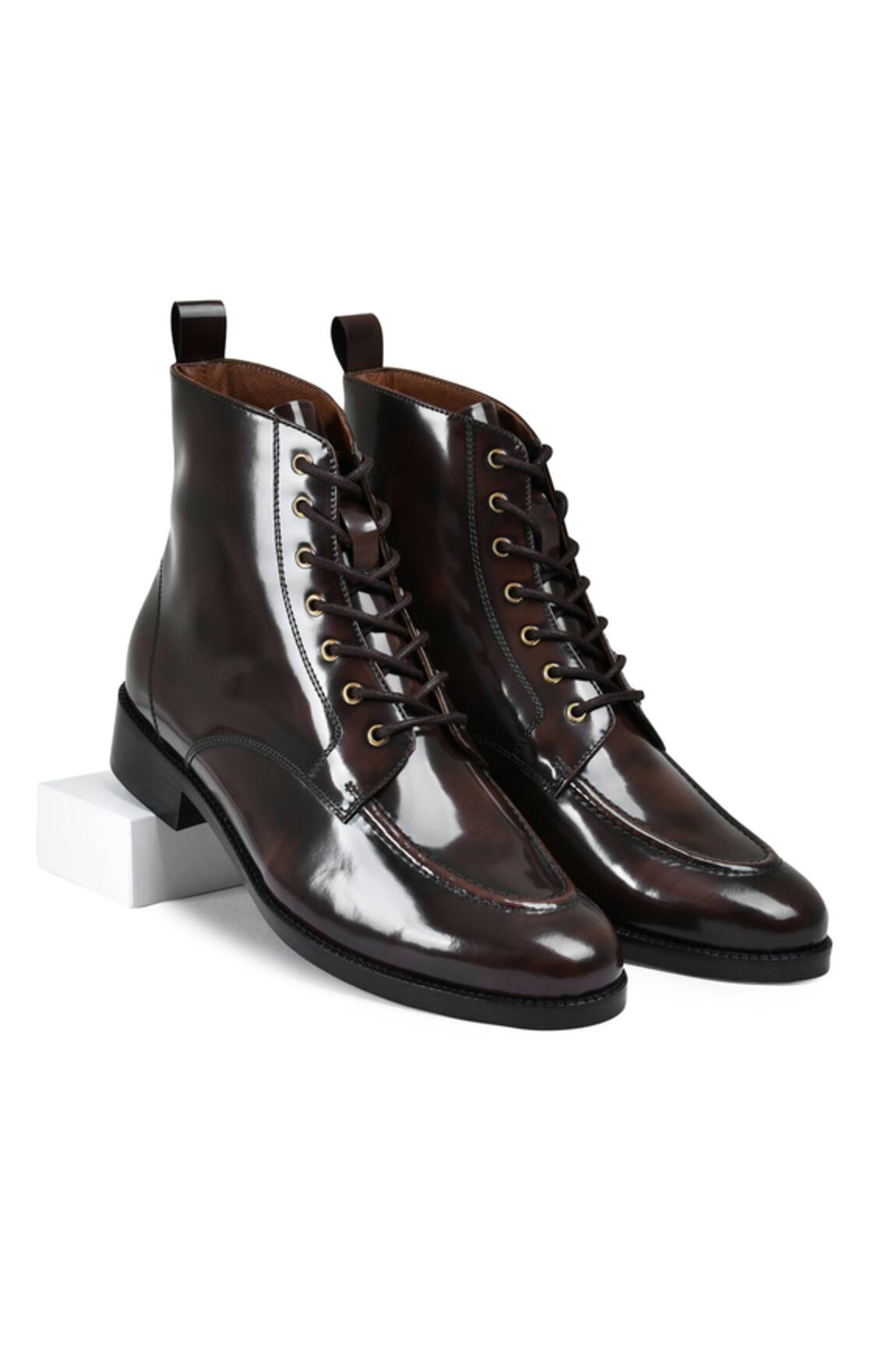 Wednesday Lifestyle Cooper Mid Top Boots 