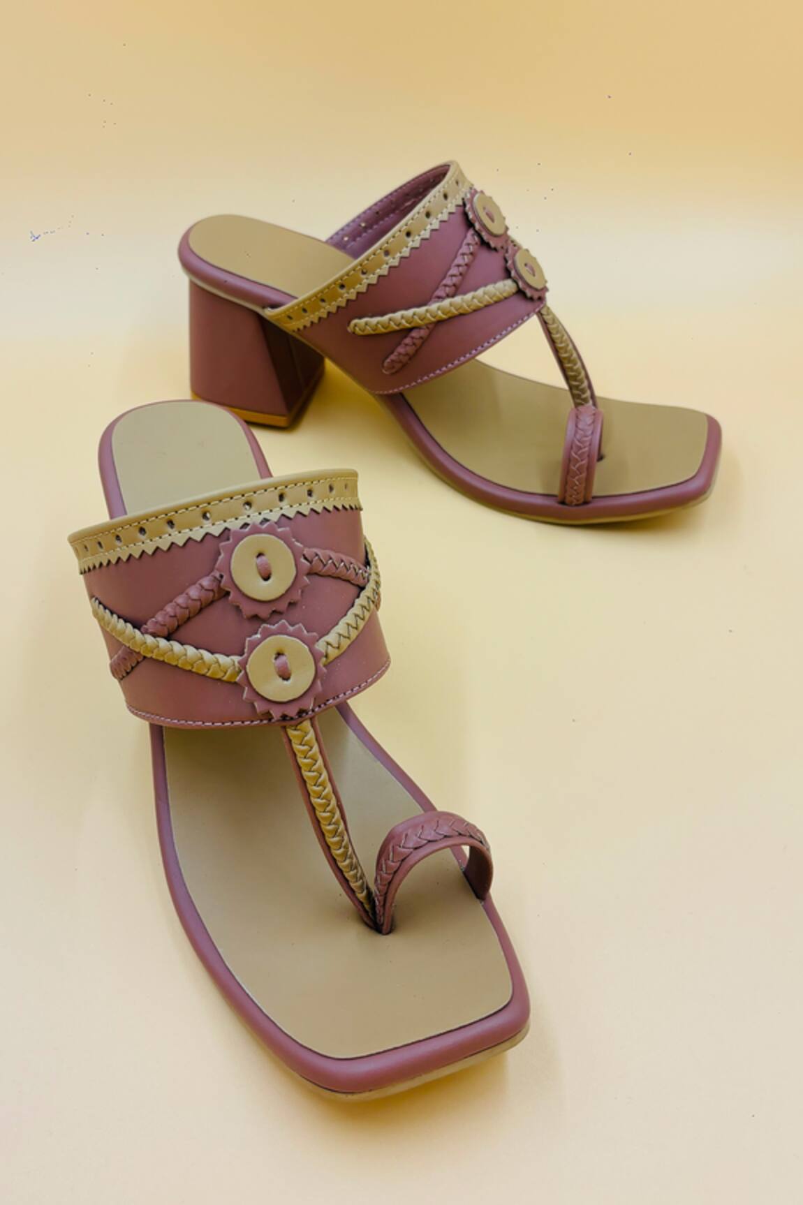 Shiveen Shiveen Ahimsa Braided Woven Kolhapuris