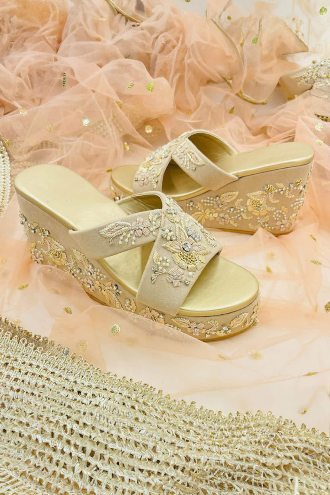 Shiveen Shiveen Saalah Zardozi Embroidered Wedges 