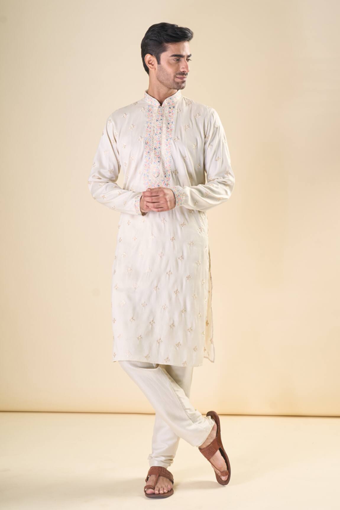 Arihant Rai Sinha Leaf Motif Embroidered Classic Kurta With Pyjama 
