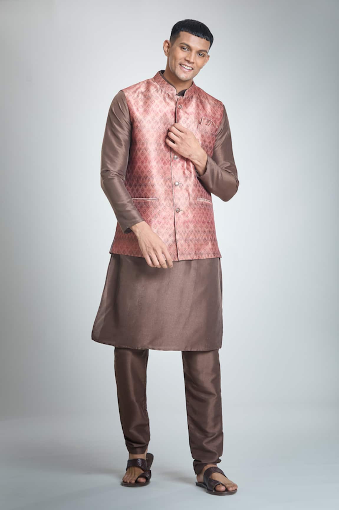 Arihant Rai Sinha Flower Woven Bundi & Kurta Set 