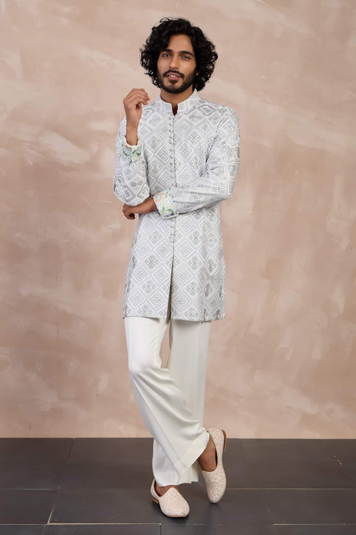 Arjan Dugal Mosaic Flora Embroidered Kurta With Pant 