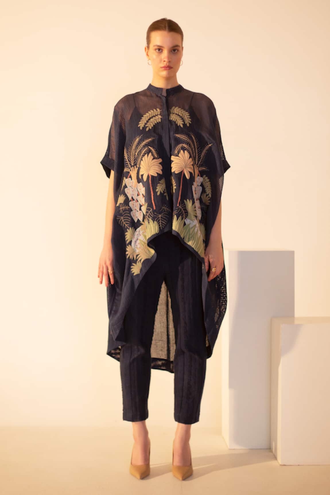 Oja Flora Knit Applique Work Kurta With Pant