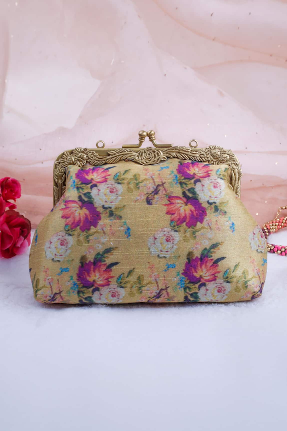 Vareli Bafna Guldasta Print Clutch