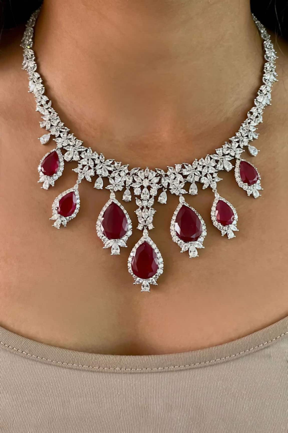 Prerto Drop Ruby Dimonte Necklace Set 