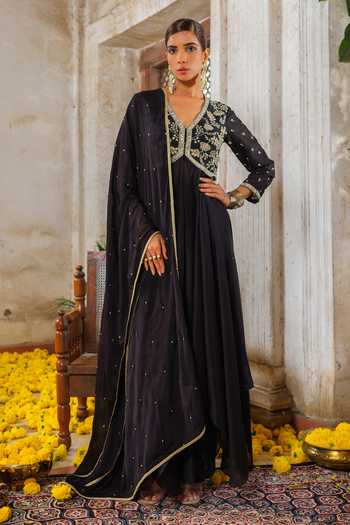 Anu Pellakuru Fleur Embroidered Anarkali Set 