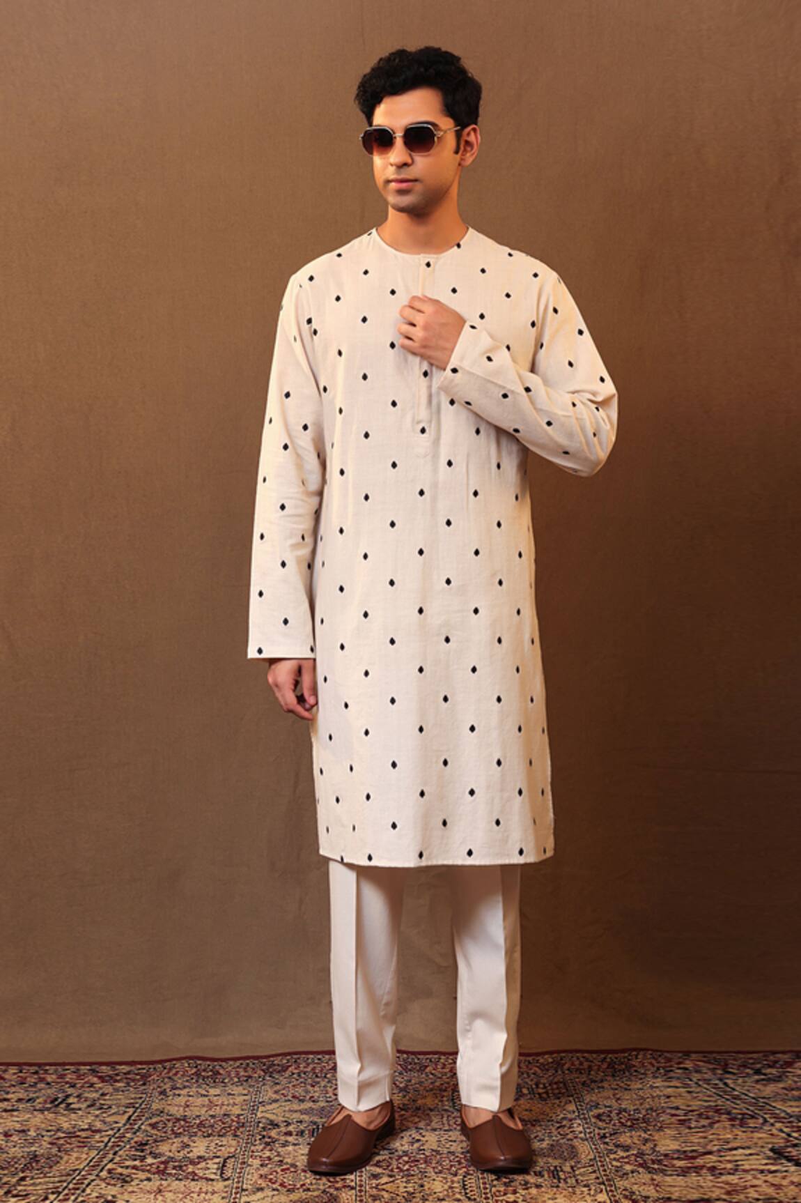 MATI Handwoven Cotton Spade Embroidered Kurta 