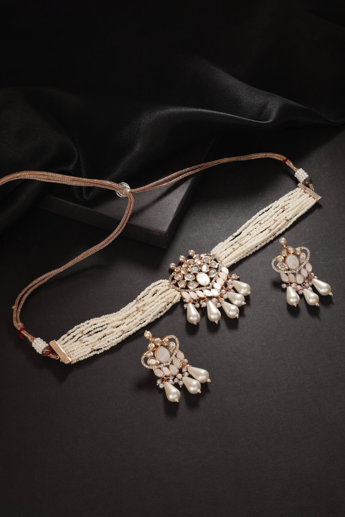 Minaki Chandani Kundan Embellished Choker Set 